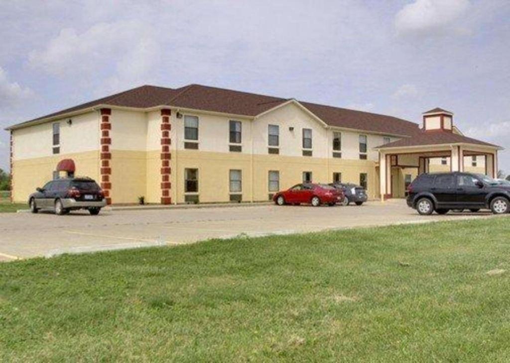 Quality Inn Harrisburg Exterior photo