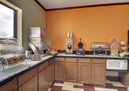 Quality Inn Harrisburg Restaurant photo
